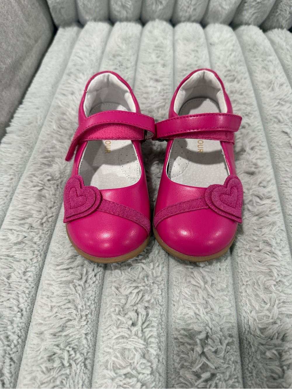 Size 9 New L’Amour Magenta Pink Leather Shoes